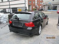 Gebraucht BMW 320 Lifestyle 184 PS (135 kW) 2012 Schwarz Kombi