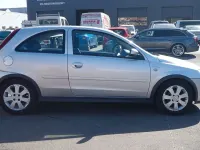 Gebraucht Opel Corsa Edition 80 PS (58 kW) 2005 Silber Kleinwagen