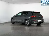 Gebraucht VW Golf VIII Move 150 PS (110 kW) 2023 Grau Limousine