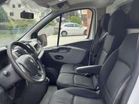 Gebraucht Renault Trafic Komfort 120 PS (88 kW) 2015 Van / Kleinbus