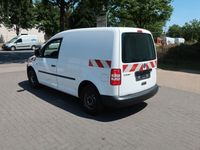 Second-hand VW Caddy 102 CP (75 kW) 2013 Alb Monovolum