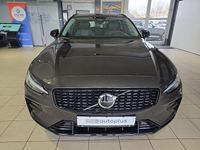 Gebraucht Volvo V60 Plus 197 PS (144 kW) 2023 Platinum grey Kombi