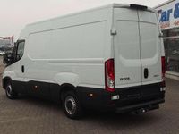 Gebraucht Iveco Daily 155 PS (114 kW) 2022 Weiß Limousine