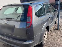 Gebraucht Ford Focus 109 PS (80 kW) 2005 Grau Kombi