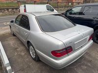 Gebraucht Mercedes E200 Avantgarde 163 PS (119 kW) 2001 Silber Limousine