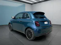 Neu Fiat 500 La Prima 65 PS (47 kW) 2026 Grün Kleinwagen