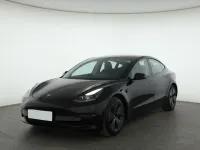 Käytetty Tesla Model 3 324 kW (441 HP) 2021 Musta Sedan