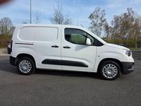 Second-hand Opel Combo 102 CP (75 kW) 2019 Alb Monovolum