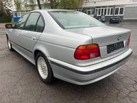 Gebraucht BMW 523 170 PS (125 kW) 1997 Silber Limousine