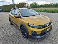 Neu Dacia Sandero Extreme 110 PS (80 kW) 2026 Gelb Limousine