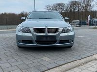 Gebraucht BMW 325 220 PS (161 kW) 2025 Andere farben Limousine