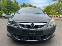 Gebraucht Opel Astra Edition 101 PS (74 kW) 2011 Braun Kombi