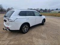 Gebraucht Mitsubishi Outlander 150 PS (110 kW) 2015 Weiß SUV