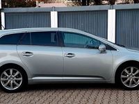 gebraucht Toyota Avensis Combi 2.0 D-4D Vollausstattung