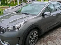 Gebraucht Kia Niro Spirit 141 PS (103 kW) 2019 Grau SUV