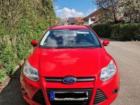 Gebraucht Ford Focus Trend 150 PS (110 kW) 2014 Rot Limousine