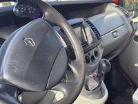 Gebraucht Renault Trafic 114 PS (83 kW) 2009 Rot Van / Kleinbus