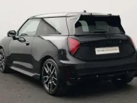 Gebraucht Mini Cooper SE 160 kW (218 PS) 2024 Schwarz Kleinwagen