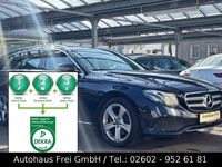 Gebraucht Mercedes E220 Avantgarde 194 PS (142 kW) 2017 Blau Kombi