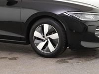 Gebraucht VW Passat IQ Drive 150 PS (110 kW) 2025 Schwarz Kombi