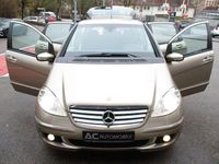Gebraucht Mercedes A150 Elegance 95 PS (69 kW) 2005 Gold Limousine