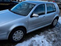 Gebraucht VW Golf IV 105 PS (77 kW) 2003 Silber Kleinwagen