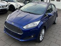 Gebraucht Ford Fiesta Titanium 101 PS (74 kW) 2016 Blau Limousine