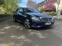 Second-hand Mercedes E200 136 CP (100 kW) 2015 Albastru Berlinǎ