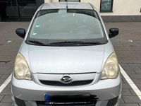 Gebraucht Daihatsu Cuore Plus 69 PS (50 kW) 2007 Silber Kleinwagen
