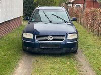 Gebraucht VW Passat 131 PS (96 kW) 2003 Blau Limousine