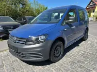Używany VW Caddy 118 KM (86 kW) 2018 Niebieski Minivan
