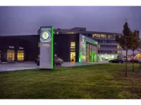 Gebraucht Skoda Elroq Loft 150 kW (204 PS) 2025 Timiano green SUV