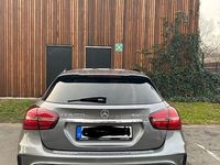 Gebraucht Mercedes GLA250 AMG 211 PS (155 kW) 2017 Silber SUV