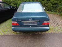Gebraucht Mercedes E280 190 PS (139 kW) 1995 Grün Limousine