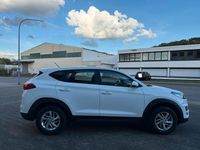 Second-hand Hyundai Tucson Select 132 CP (97 kW) 2018 Alb SUV