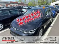 Gebraucht VW Golf VIII Life 131 PS (96 kW) 2023 Deep black perleffekt Limousine