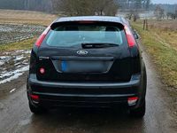 Gebraucht Ford Focus 101 PS (74 kW) 2007 Schwarz Kleinwagen