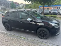 Second-hand Peugeot 2008 110 CP (80 kW) 2017 Negru SUV