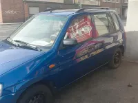 Gebraucht Mazda Demio 64 PS (47 kW) 2000 Blau Kleinwagen