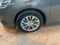 Używany Citroën C4 SELECTION 110 KM (80 kW) 2016 Szary Sedan/Limuzyna