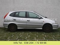 Gebraucht Nissan Almera Tino 116 PS (85 kW) 2004 Silber Van / Kleinbus