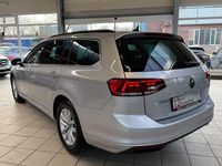 Gebraucht VW Passat R 150 PS (110 kW) 2021 Silber Kombi