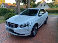 Gebraucht Volvo XC60 Summum 150 PS (110 kW) 2015 Weiß SUV