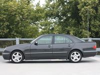 Second-hand Mercedes E320 Elegance 224 CP (164 kW) 2000 Gri Berlinǎ