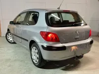 Gebraucht Peugeot 307 75 PS (55 kW) 2003 Grau Limousine