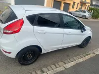 Gebraucht Ford Fiesta 80 PS (58 kW) 2011 Weiß Limousine