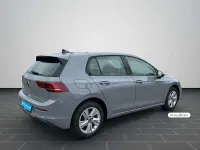 Gebraucht VW Golf VIII Life 116 PS (85 kW) 2025 Mondsteingrau Limousine