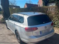 Gebraucht VW Passat 150 PS (110 kW) 2015 Silber Kombi