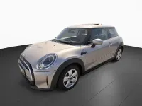Gebraucht Mini Cooper Essential 136 PS (100 kW) 2023 Melting silver iii (silber) Kleinwagen