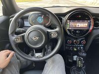 Gebraucht Mini Cooper SE 135 kW (184 PS) 2023 Schwarz Kleinwagen